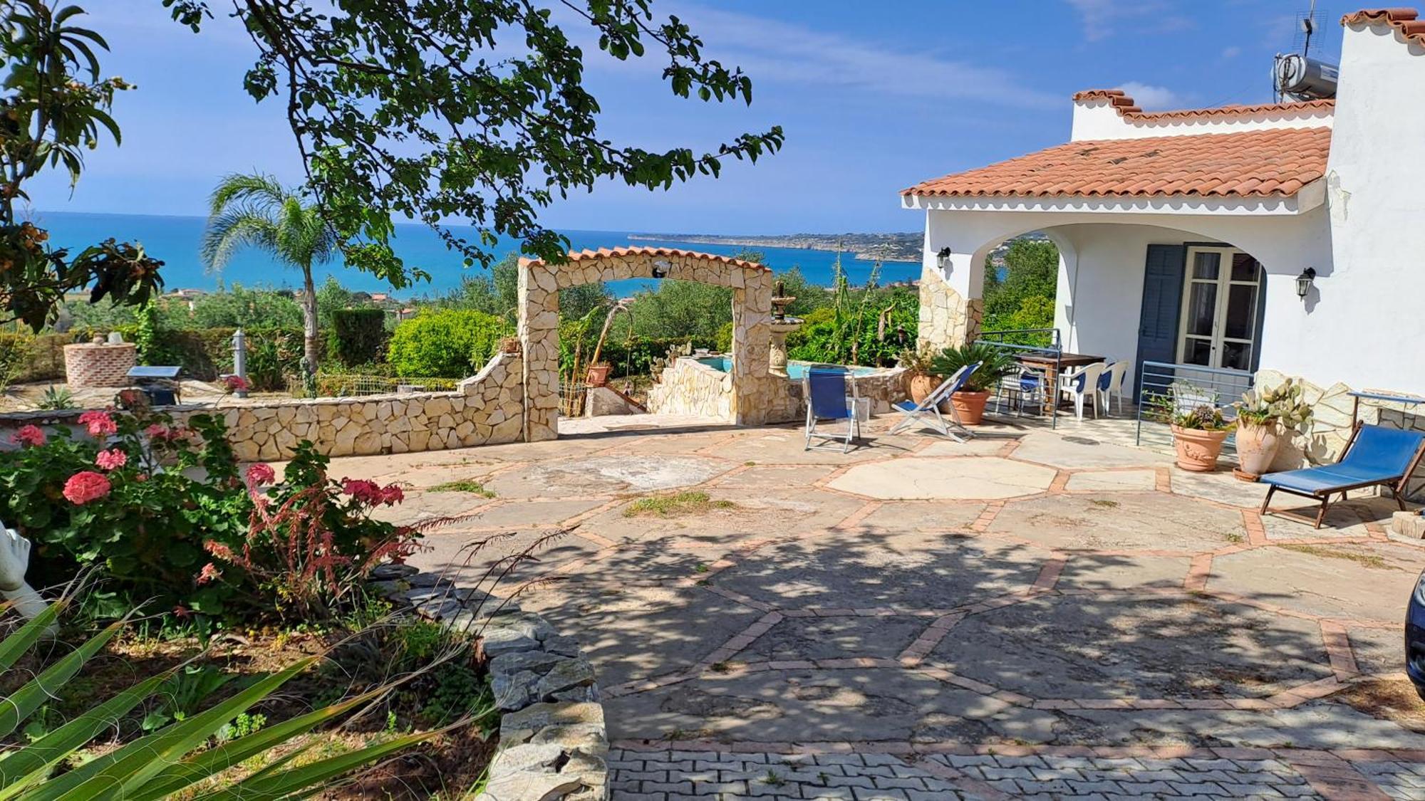 Villa Belvedere Michelle Trappeto  Exterior photo